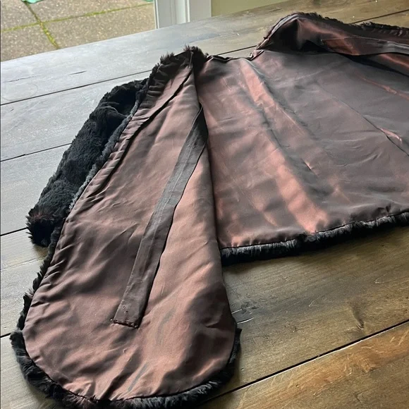 Luxurious Black Beaver Fur Cape Great Vintage Condition - Picture 3 of 4